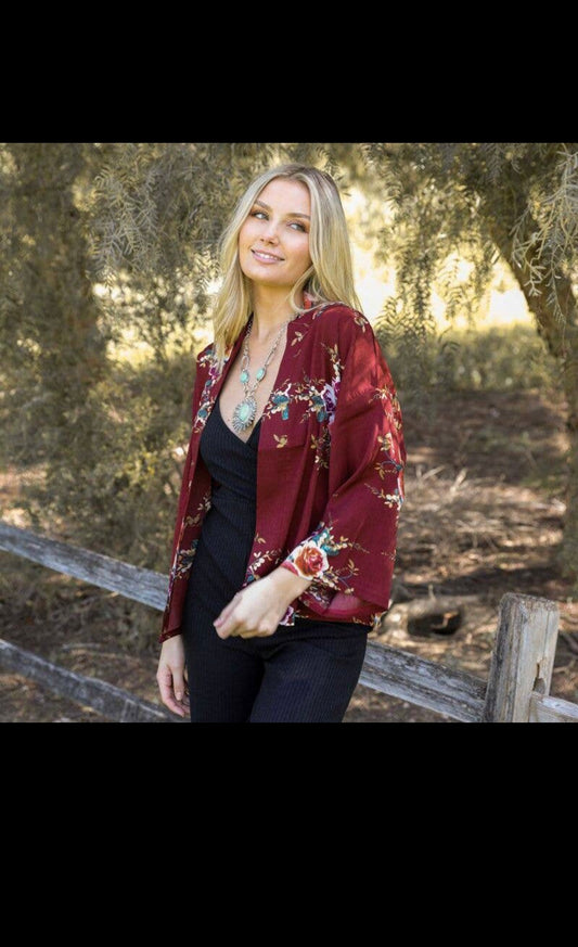 kimono floral wine burgundy fall winter outerwear cool autumn pumpkin spice fair casual date dinner brunch 